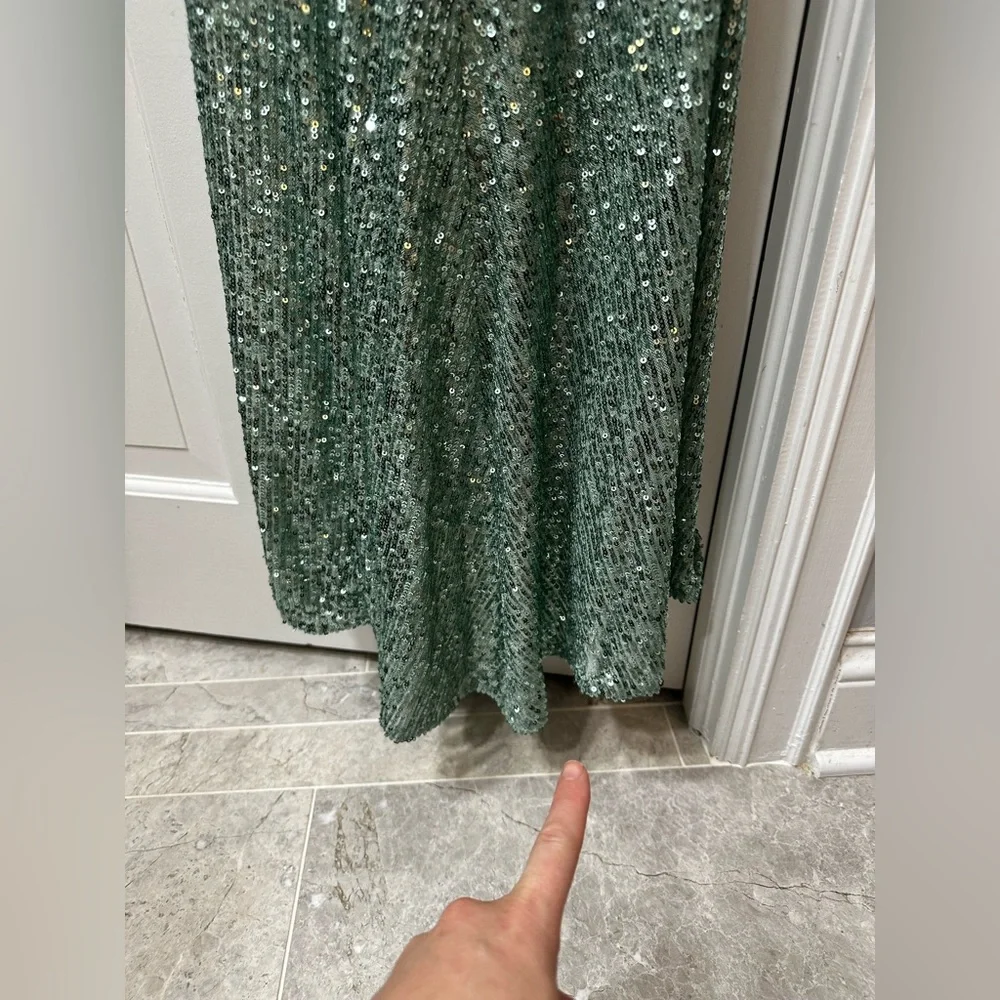 NWT La Femme Glitter Green Sequin Goddess Sexy To the Floor Low Back Gown - Picture 16 of 16